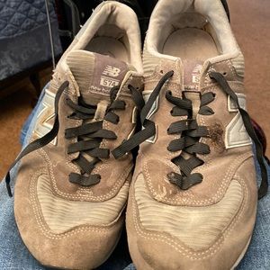New Balance Sneakers
